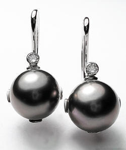 Stuchlík zlaté perlové náušnice s tahitskou perlou a diamantem 023506 