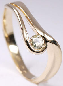 Stuchlík zlatý prsten se žlutým diamantem PD244 