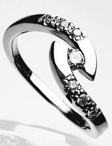 Zlatý prsten s diamantem 015061 