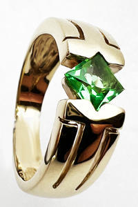 Zlatý prsten se zeleným zirkonem 015358 