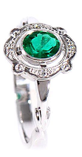 Zlatý prsten se smaragdem a diamanty PD123 