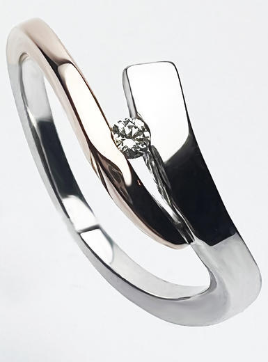 Zlatý prsten s diamantem 017054  - 1