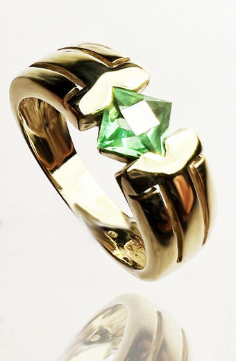 Zlatý prsten se zeleným zirkonem 015358  - 2