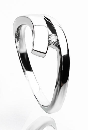 Zlatý prsten s diamantem 014973  - 2