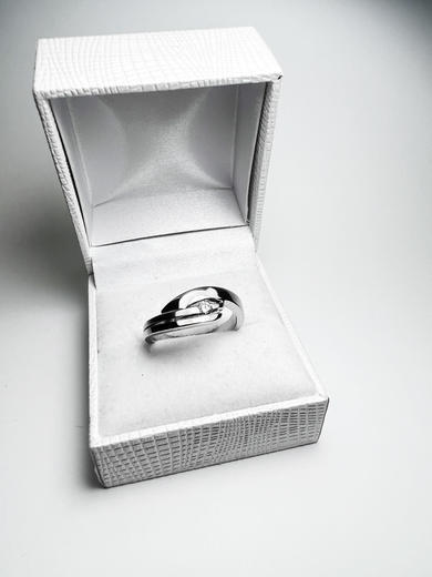 Zlatý prsten s diamantem 19226  - 3