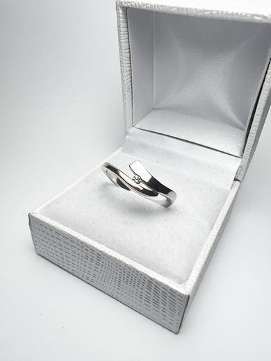 Zlatý prsten s diamantem 017054  - 3