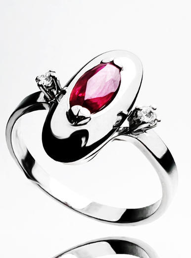 Stuchlík zlatý prsten s rubínem a diamanty 014959  - 4