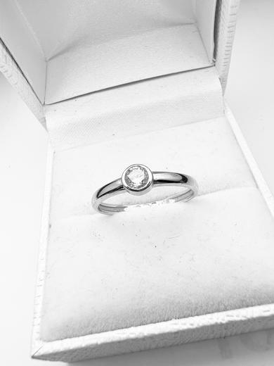 Zlatý prsten se zirkonem 201194  - 4