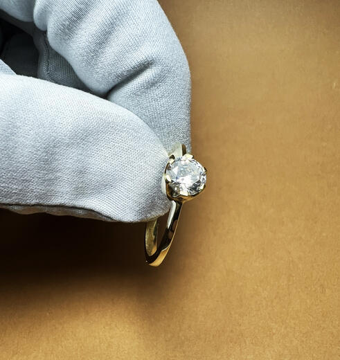 Stuchlík zlatý zirkonový prsten 014414  - 5