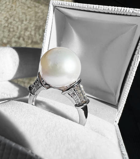 Zlatý prsten s mořskou perlou 019236  - 5