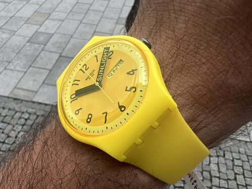 Swatch PROUDLY YELLOW SO29J702  - 5