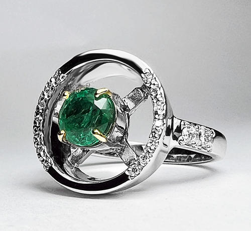 Stuchlík zlatý prsten smaragdové oko 015134  - 6
