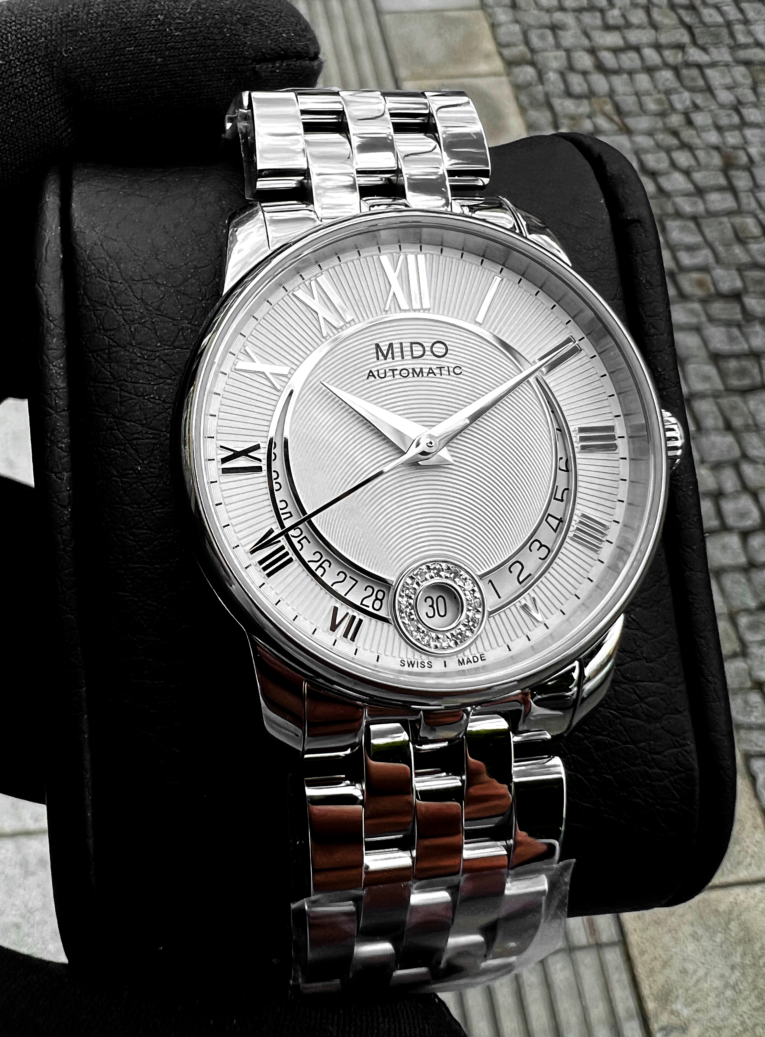 damske_hodinky_mido_baroncelli_diamonds_m0072071103800