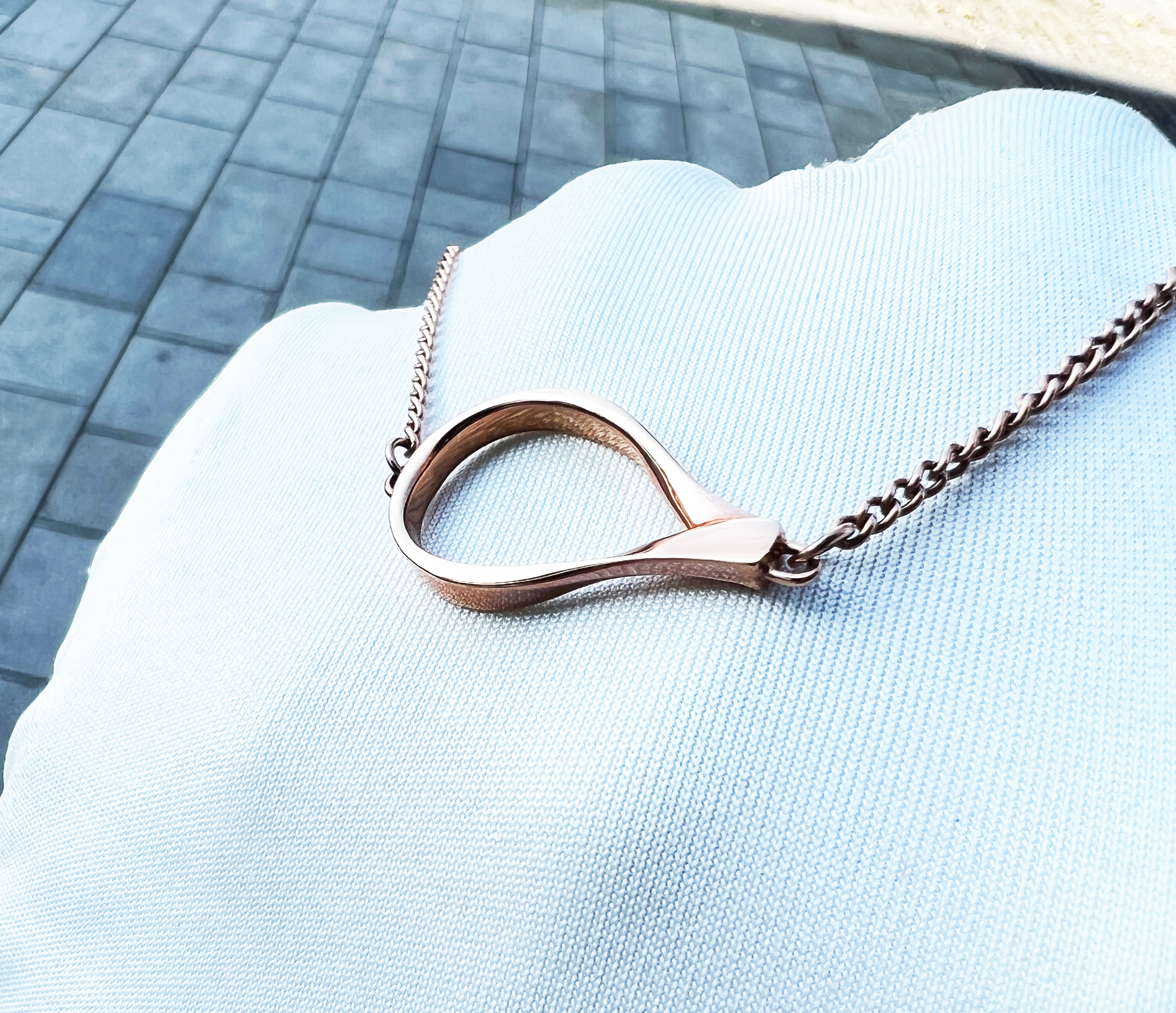 damsky_naramek_calvin_klein__light_kj5cpb100100