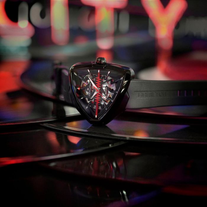 hamilton_elvis_80_h24535331