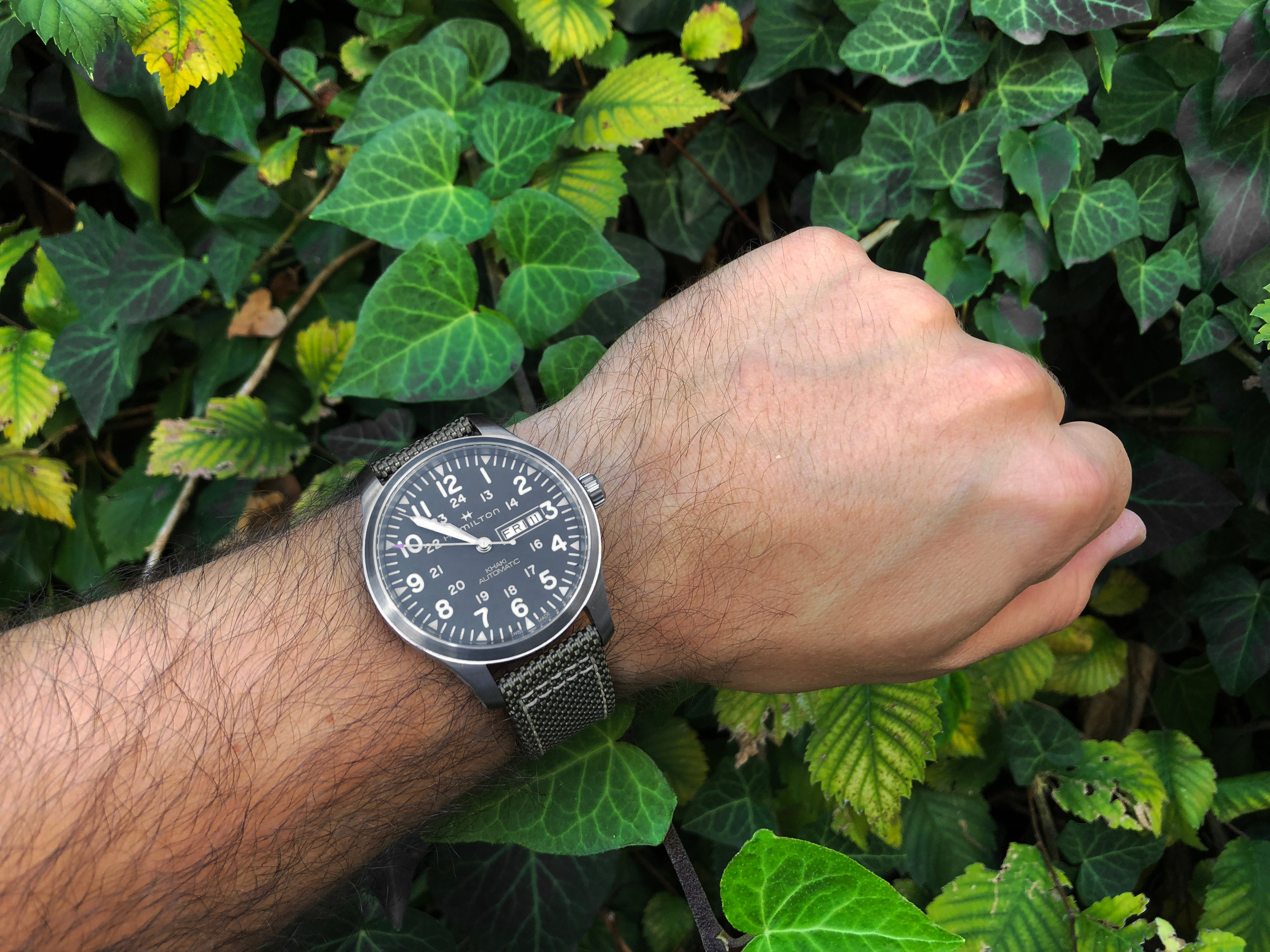 hodinky_hamilton_khaki_field_h70535081