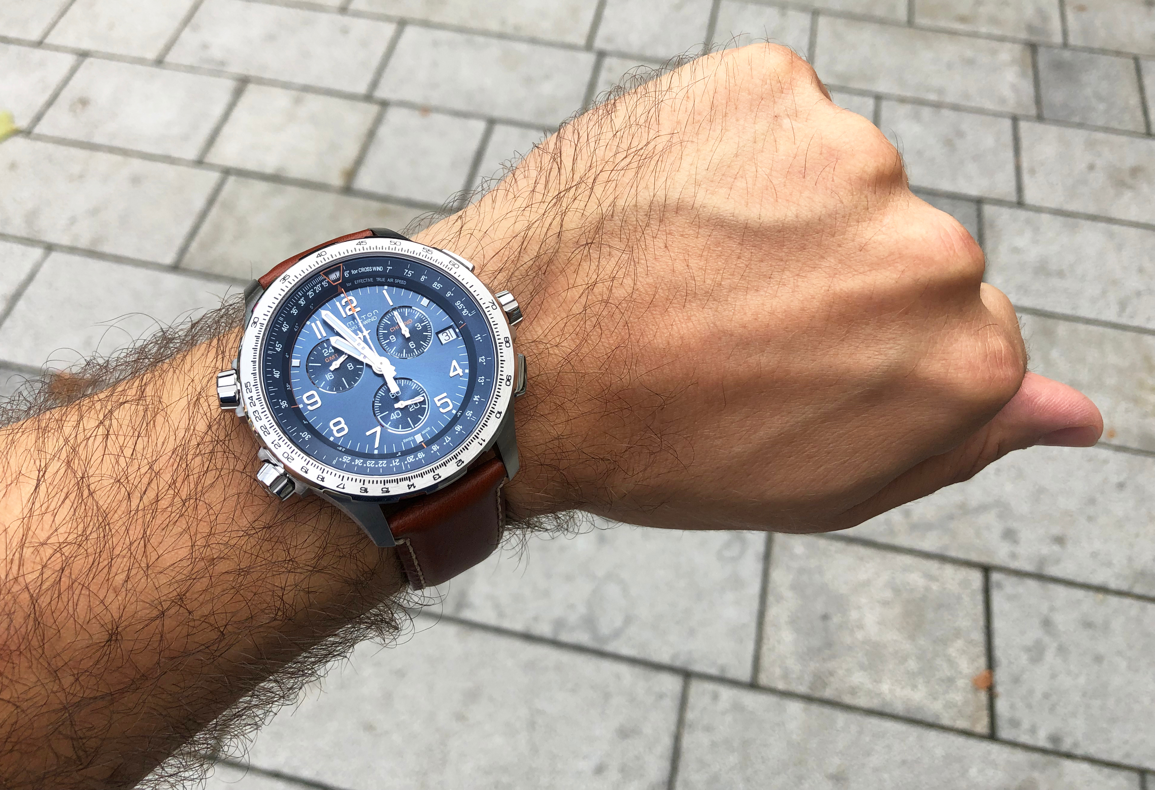 hodinky_hamilton_khaki_pilot_x-wind_gmt_h77922541