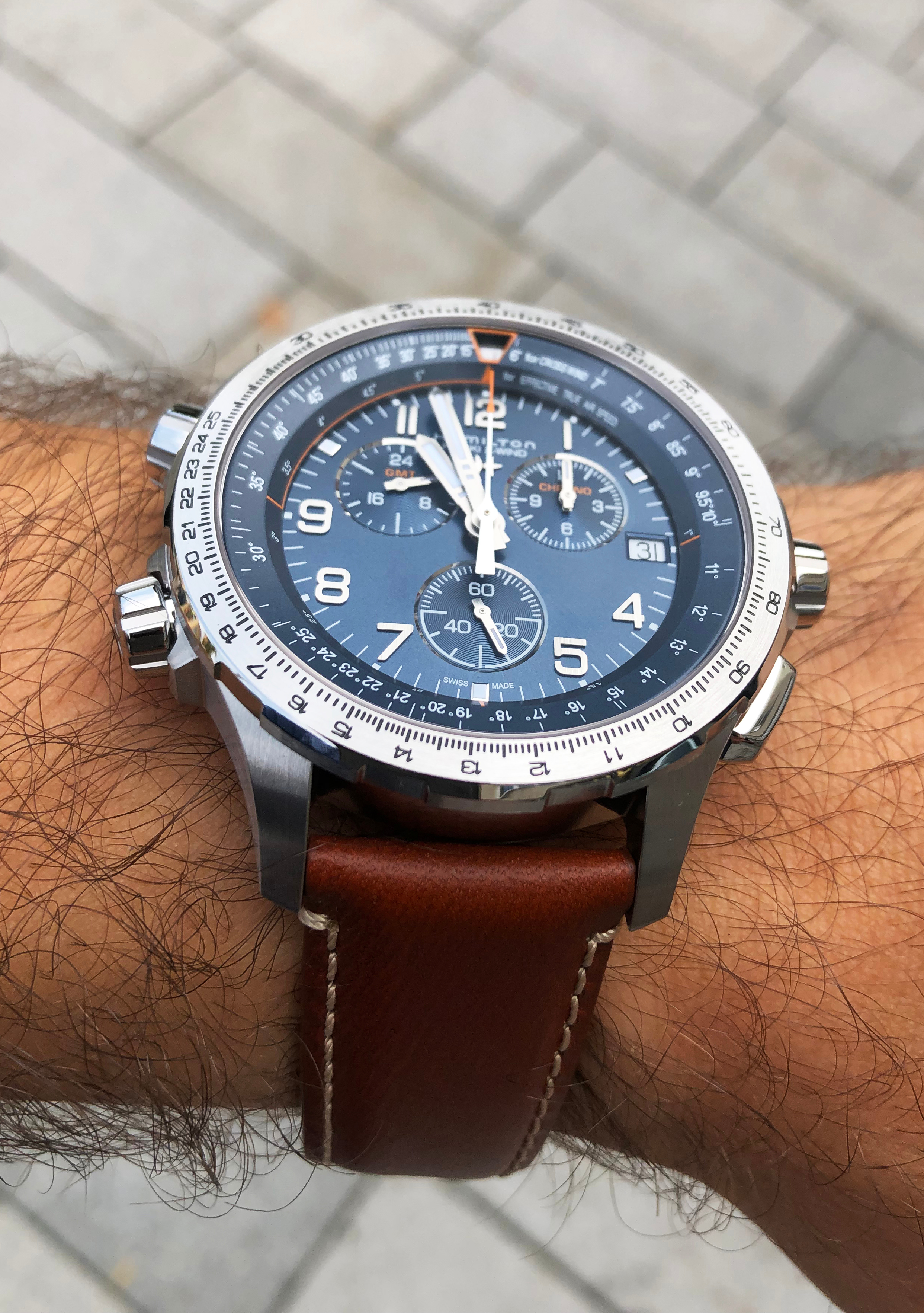 hodinky_hamilton_x-wind_gmt_h77922541