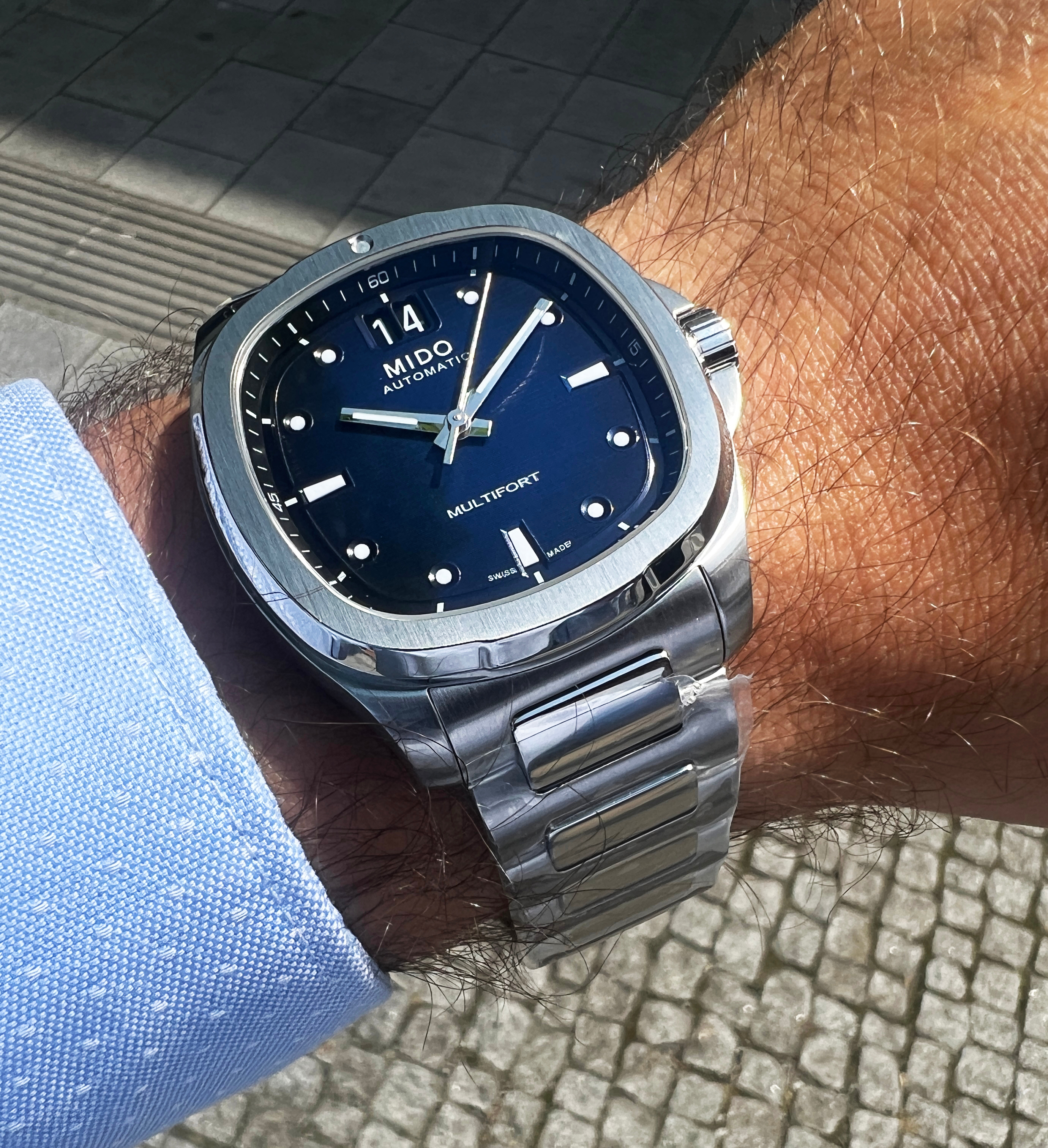 hodinky_multifort_tv_big_date_m0495261104100