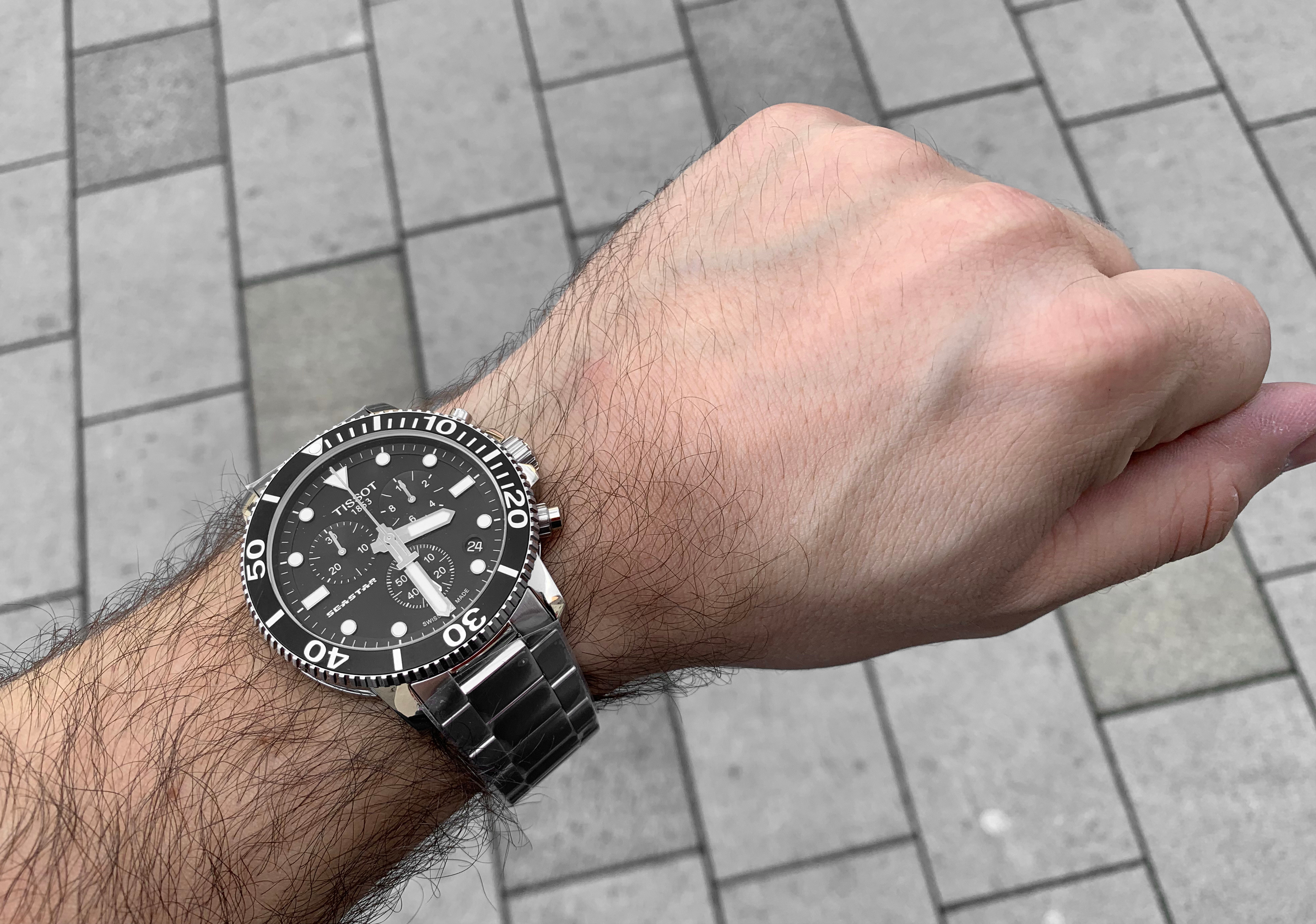 hodinky_tissot_seastar_1000_chrono_t1204171105100