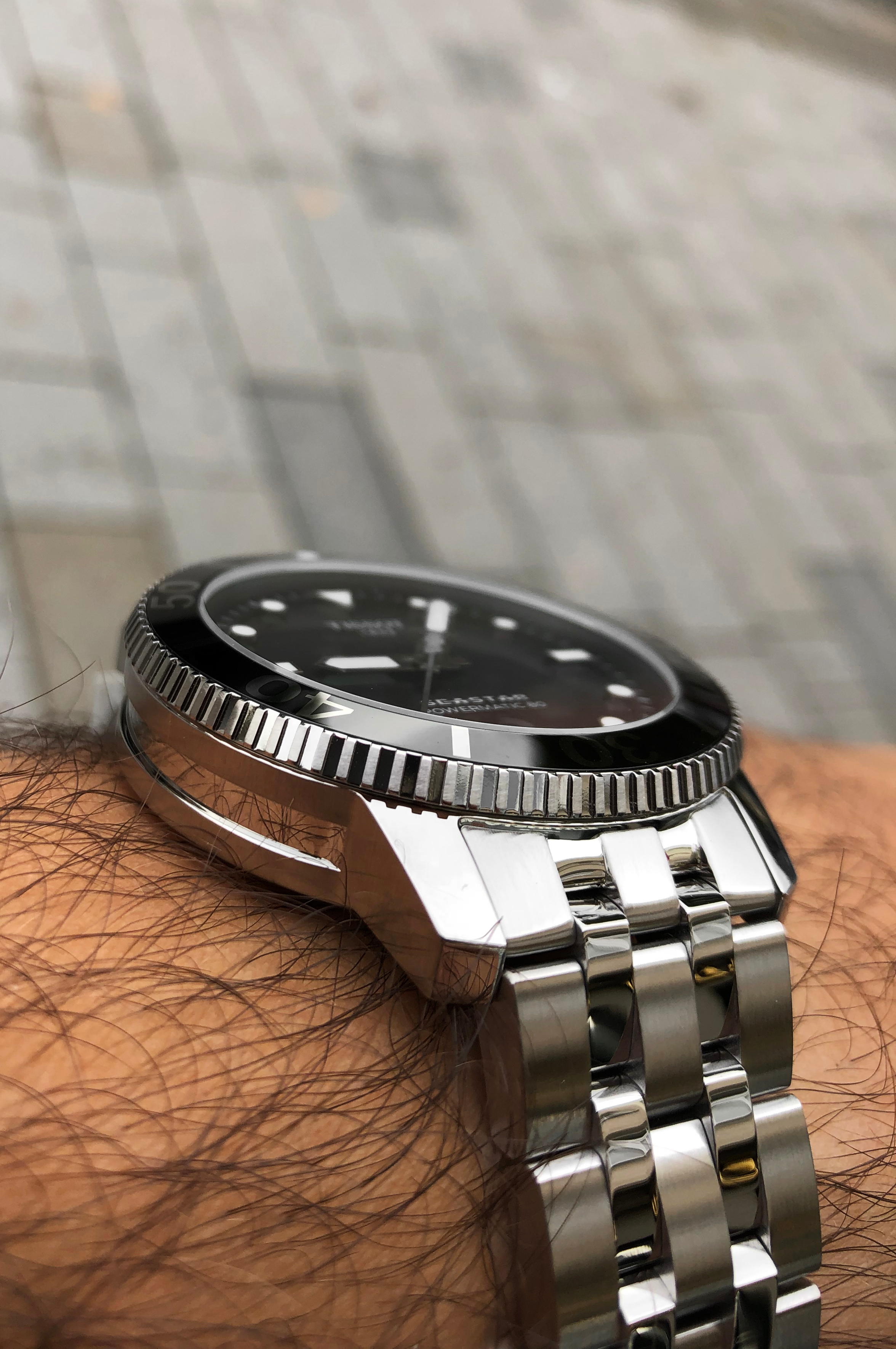hodinky_tissot_seastar_1000_t1204071105100