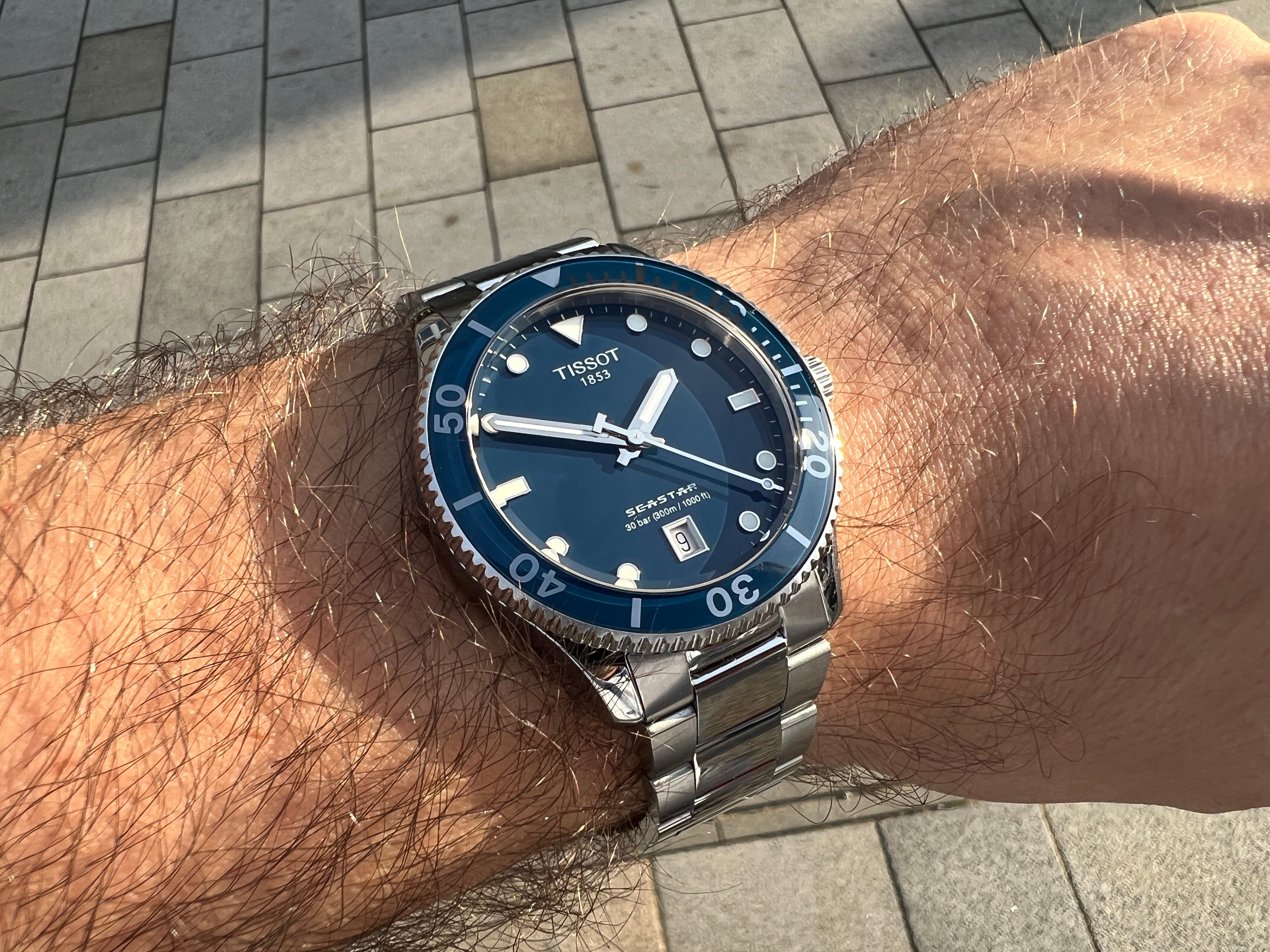 hodinky_tissot_seastar_1000_t1204101104100