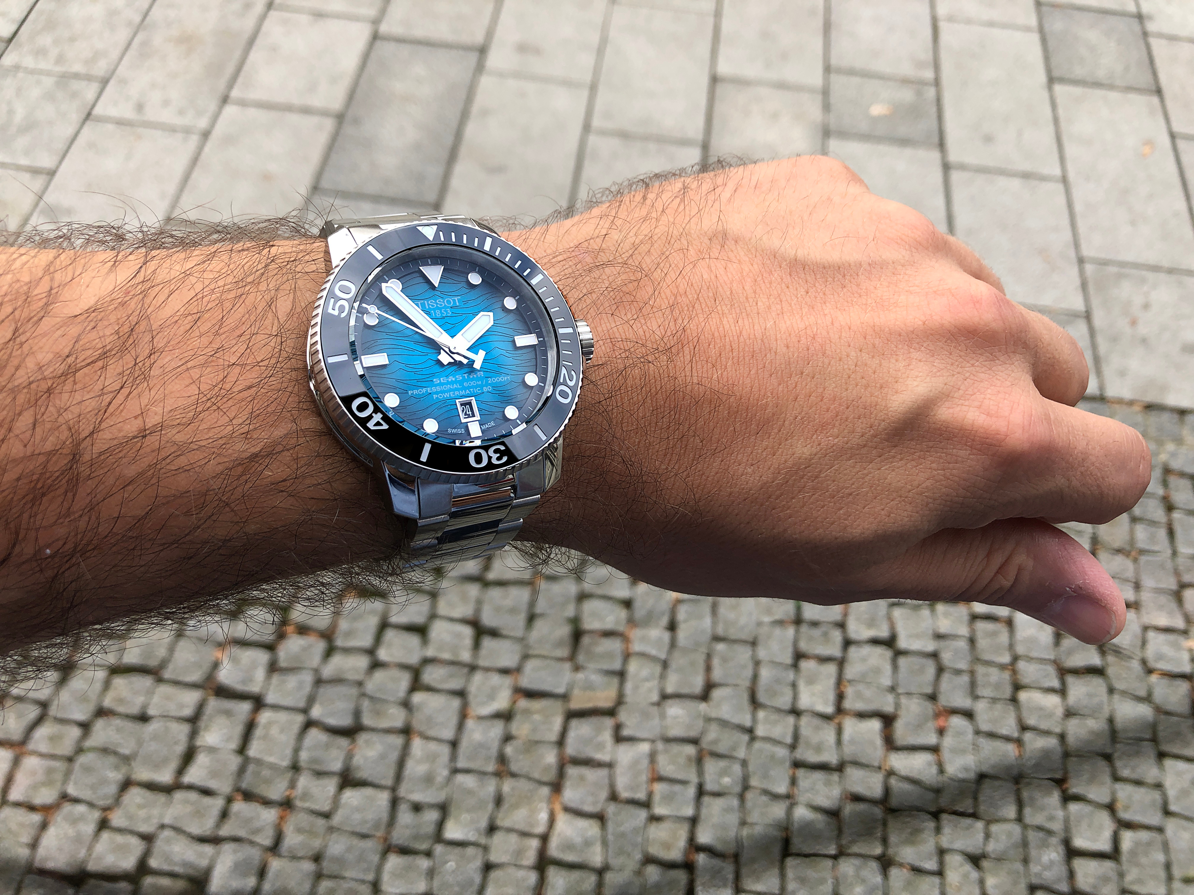 hodinky_tissot_seastar_2000_professional_auto_t1206071104100