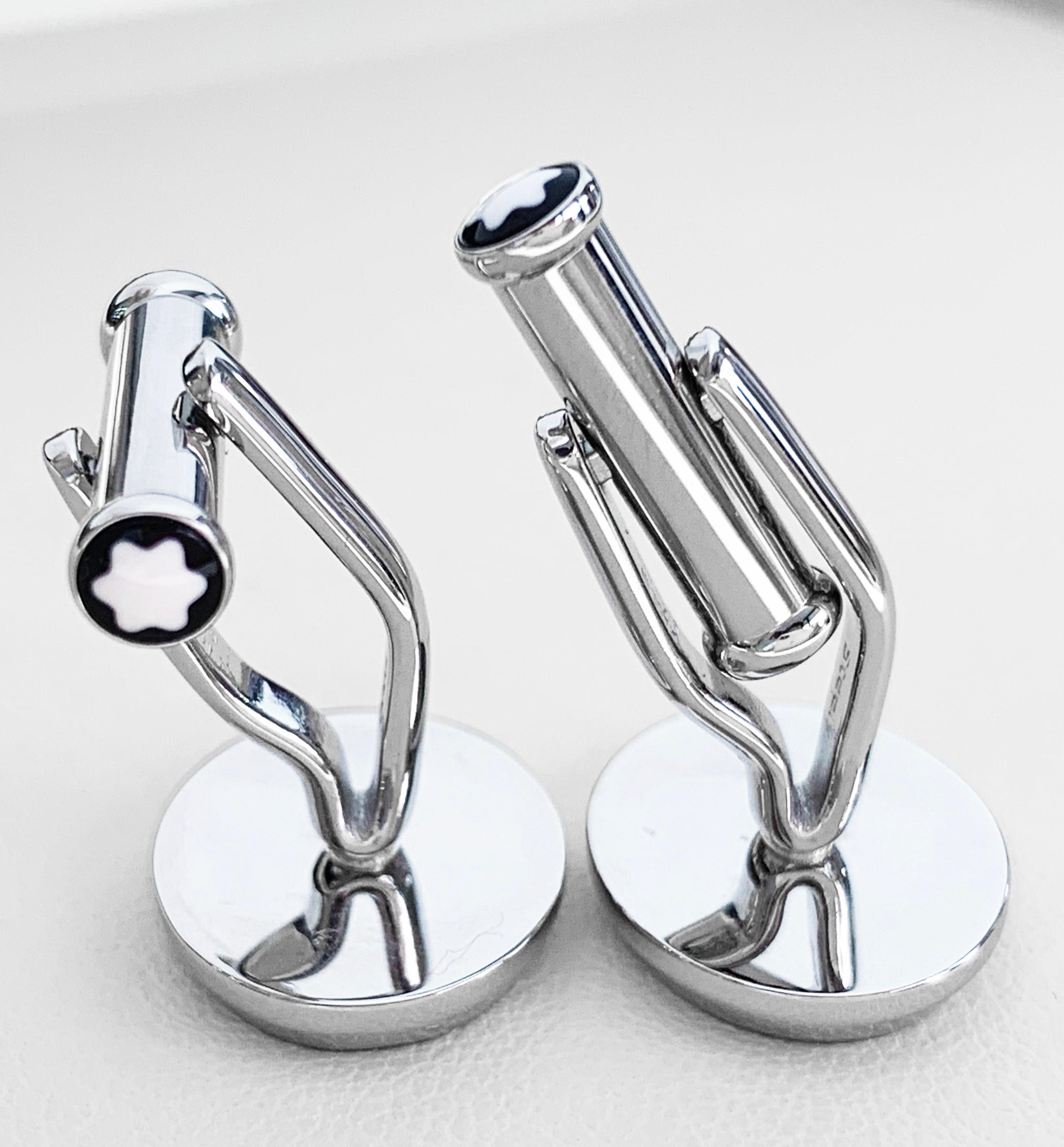 manzetove_knoflicky_montblanc_12613