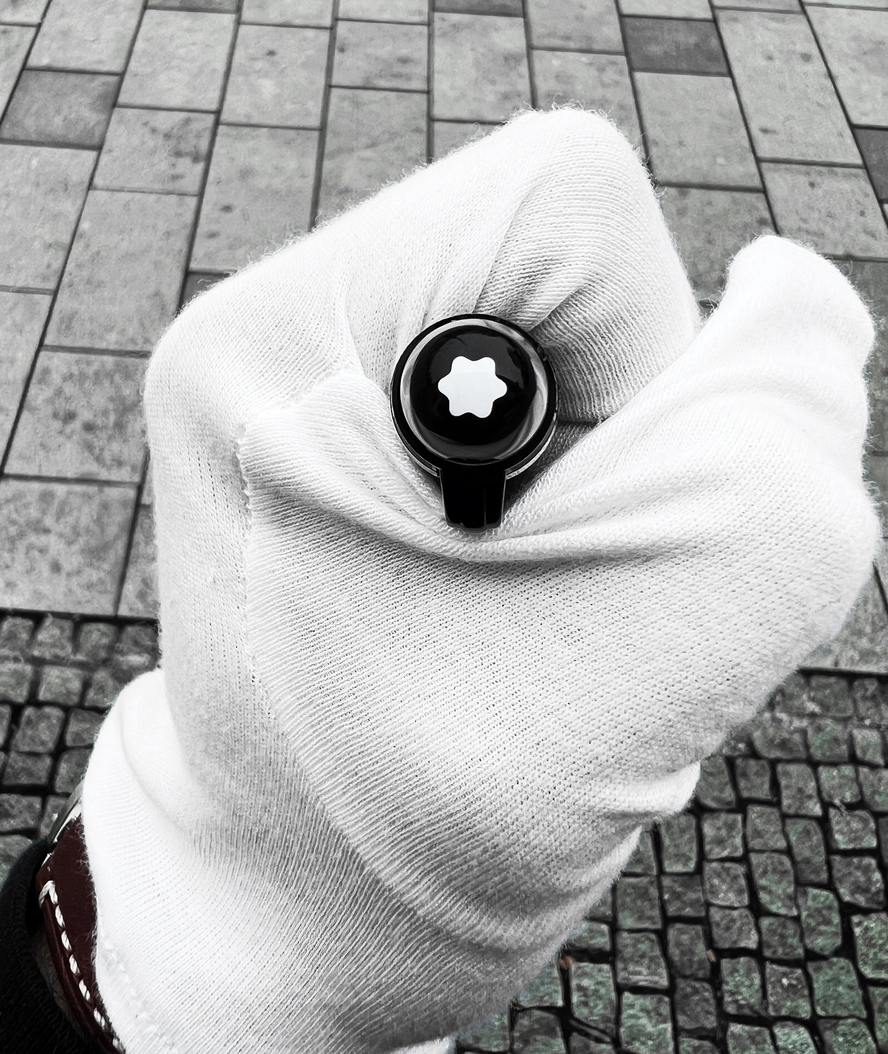 montblanc_fineliner_129289_black_cosmos