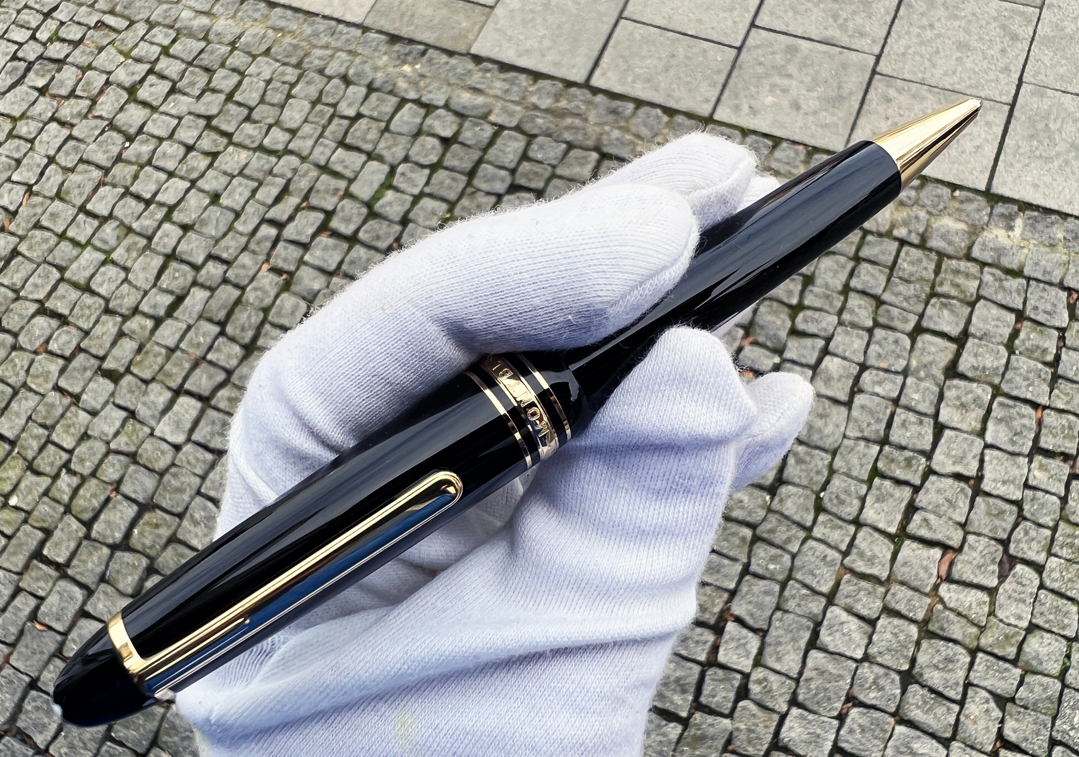 montblanc_kulickove_pero_meisterstuck_10456