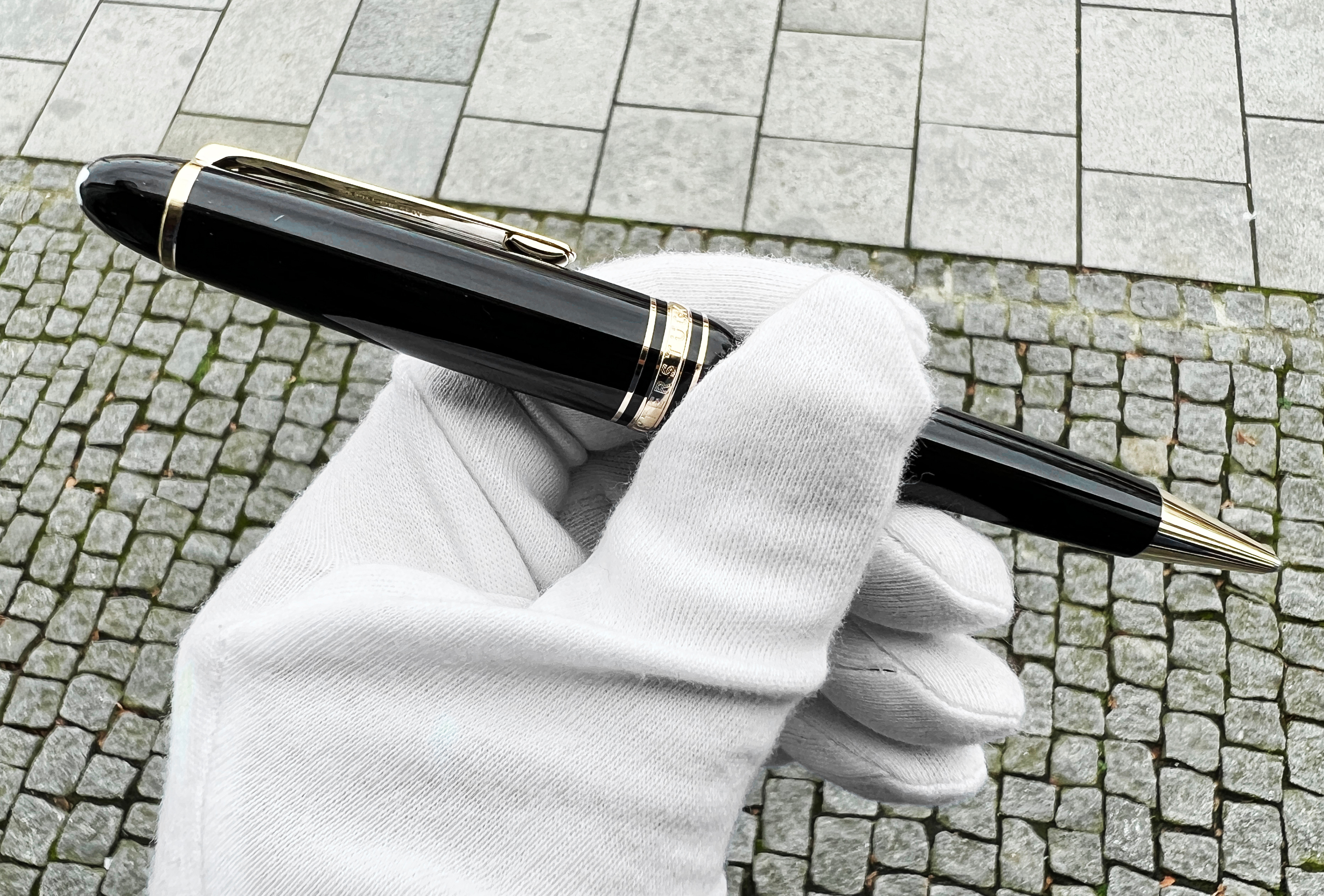 montblanc_kulickove_pero_meisterstuck_legrand_10456