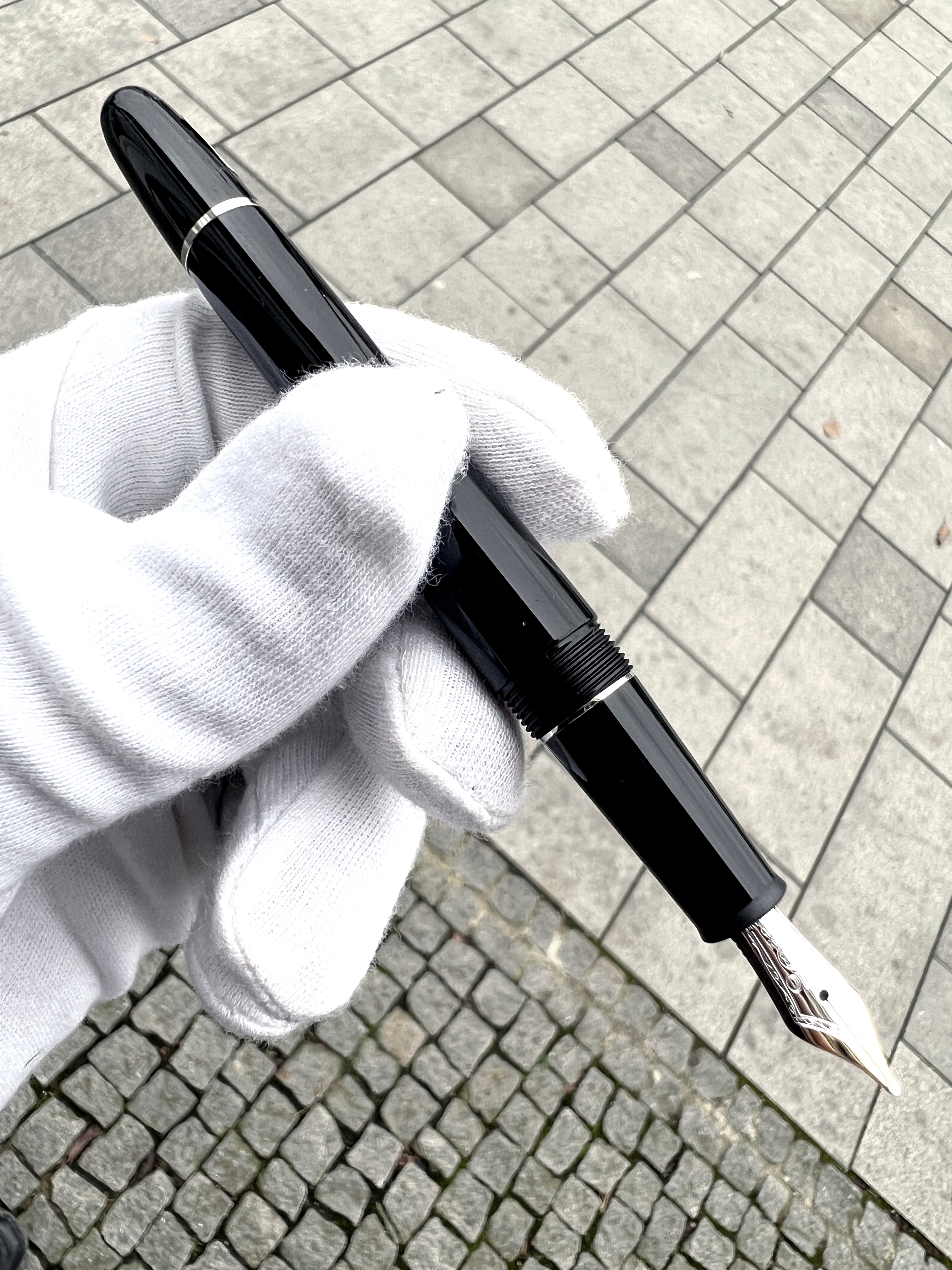 montblanc_meisterstck_platinumcoated_classique_106522