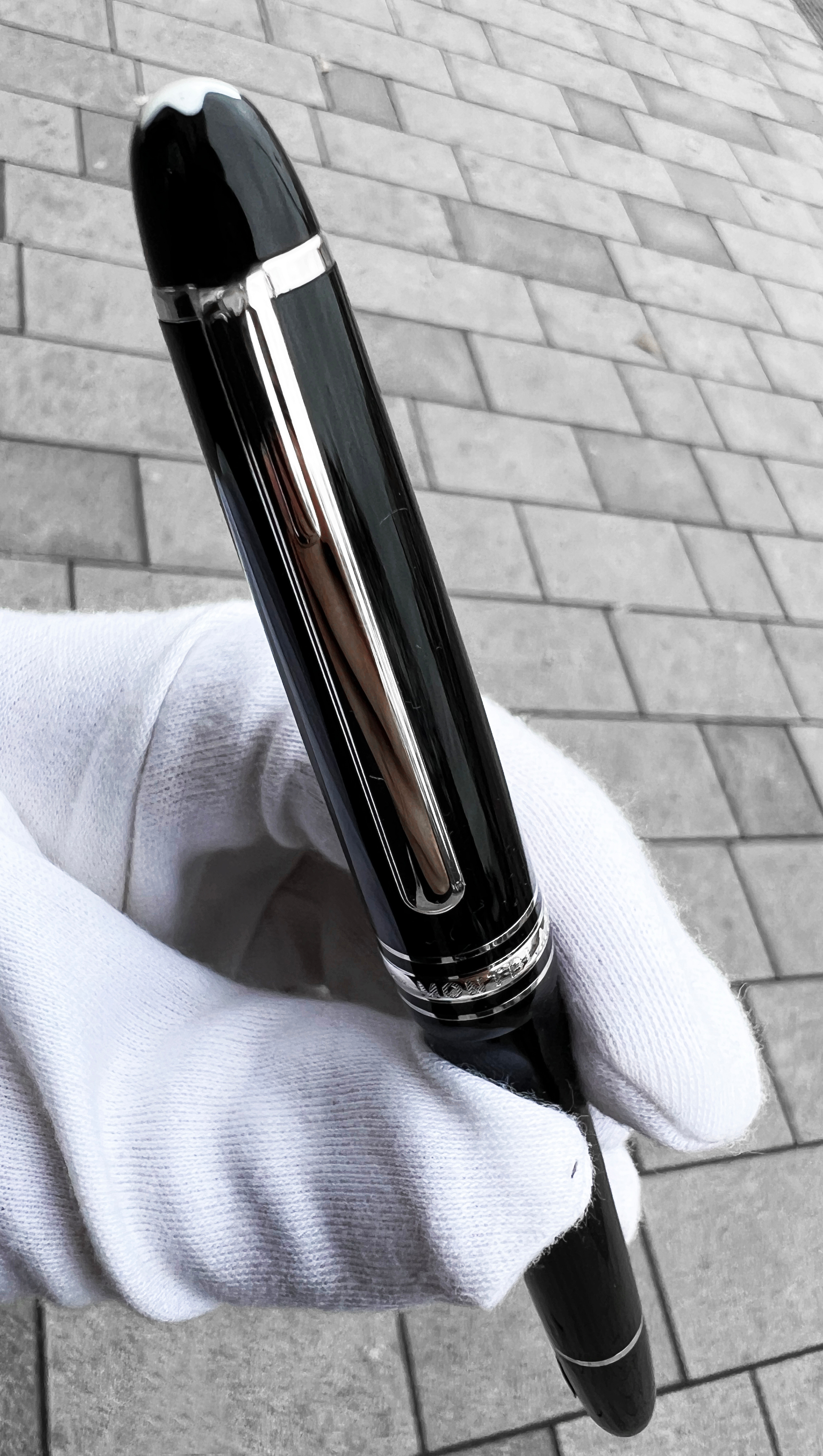 montblanc_meisterstck_platinumcoated_classique_m_106522_gold_eligius_stuchlik