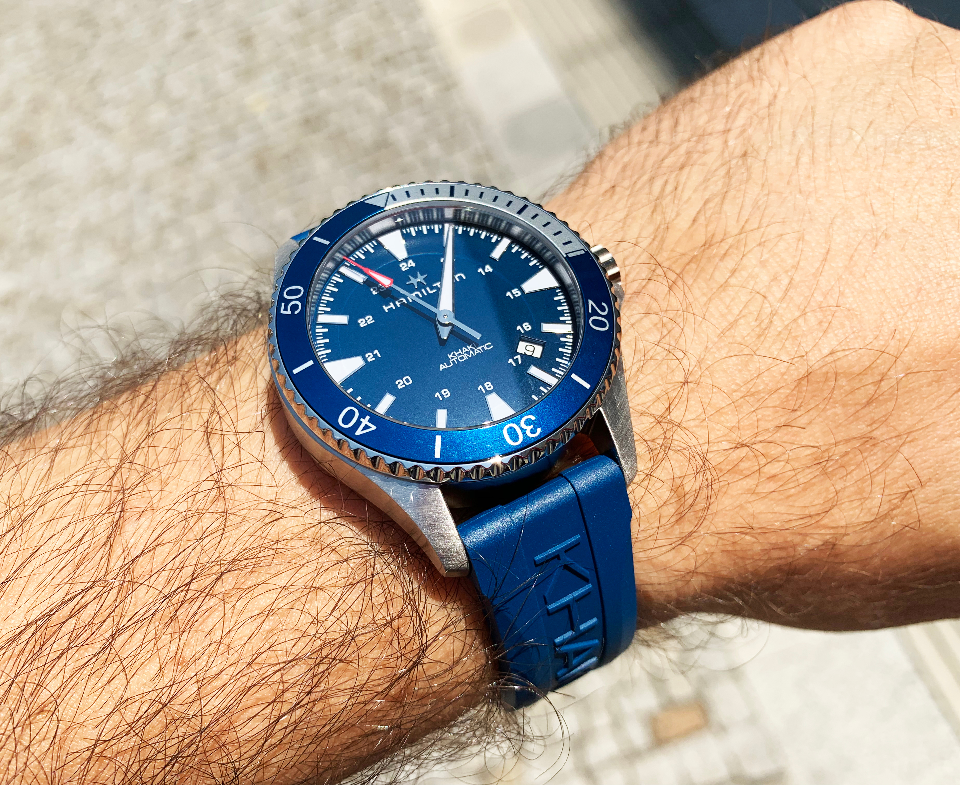 sportovni_hodinky_hamilton_khaki_navy_scuba_auto_h82345341