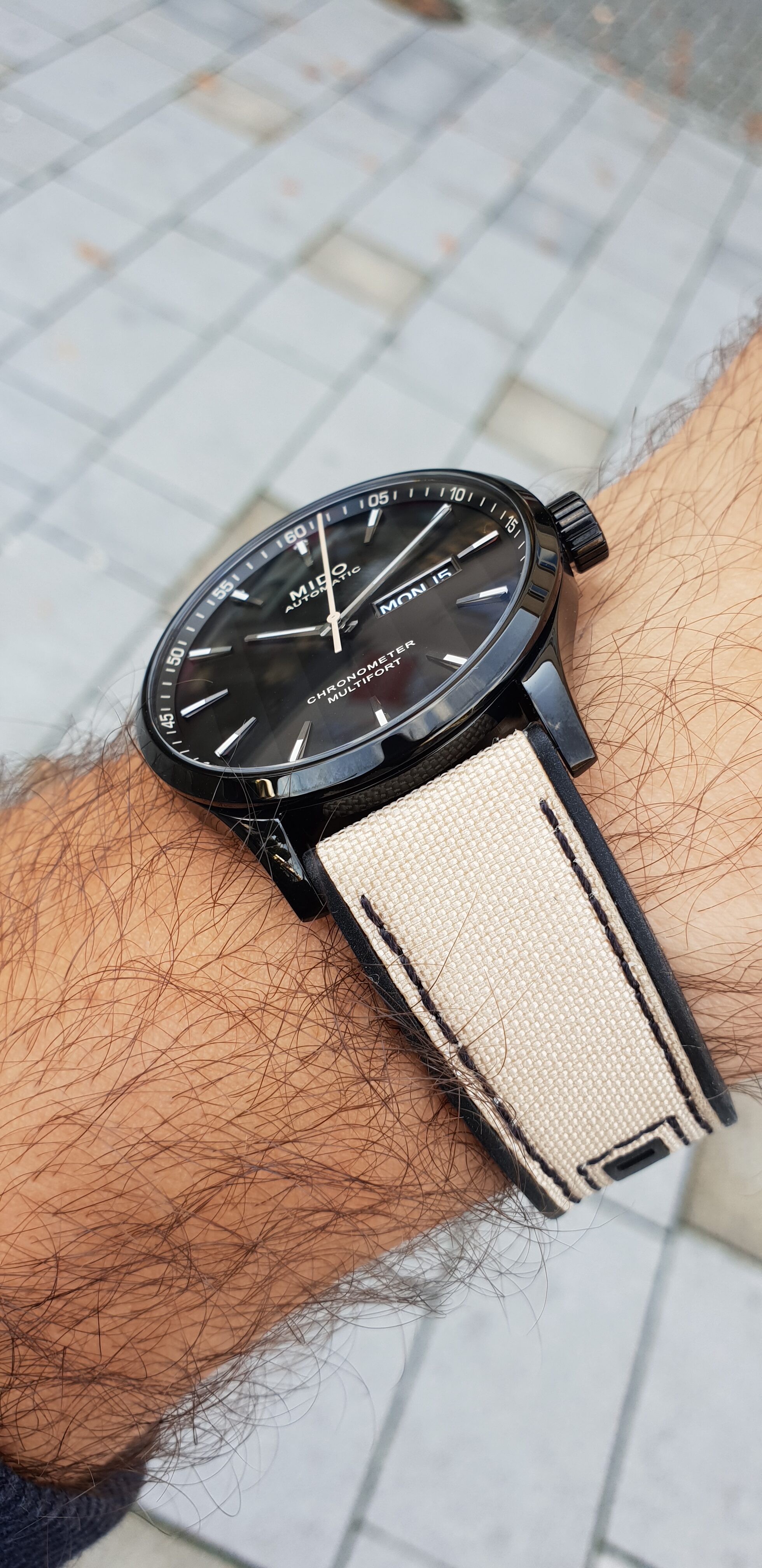 sportovni_hodinky_mido_m0384313705109-1