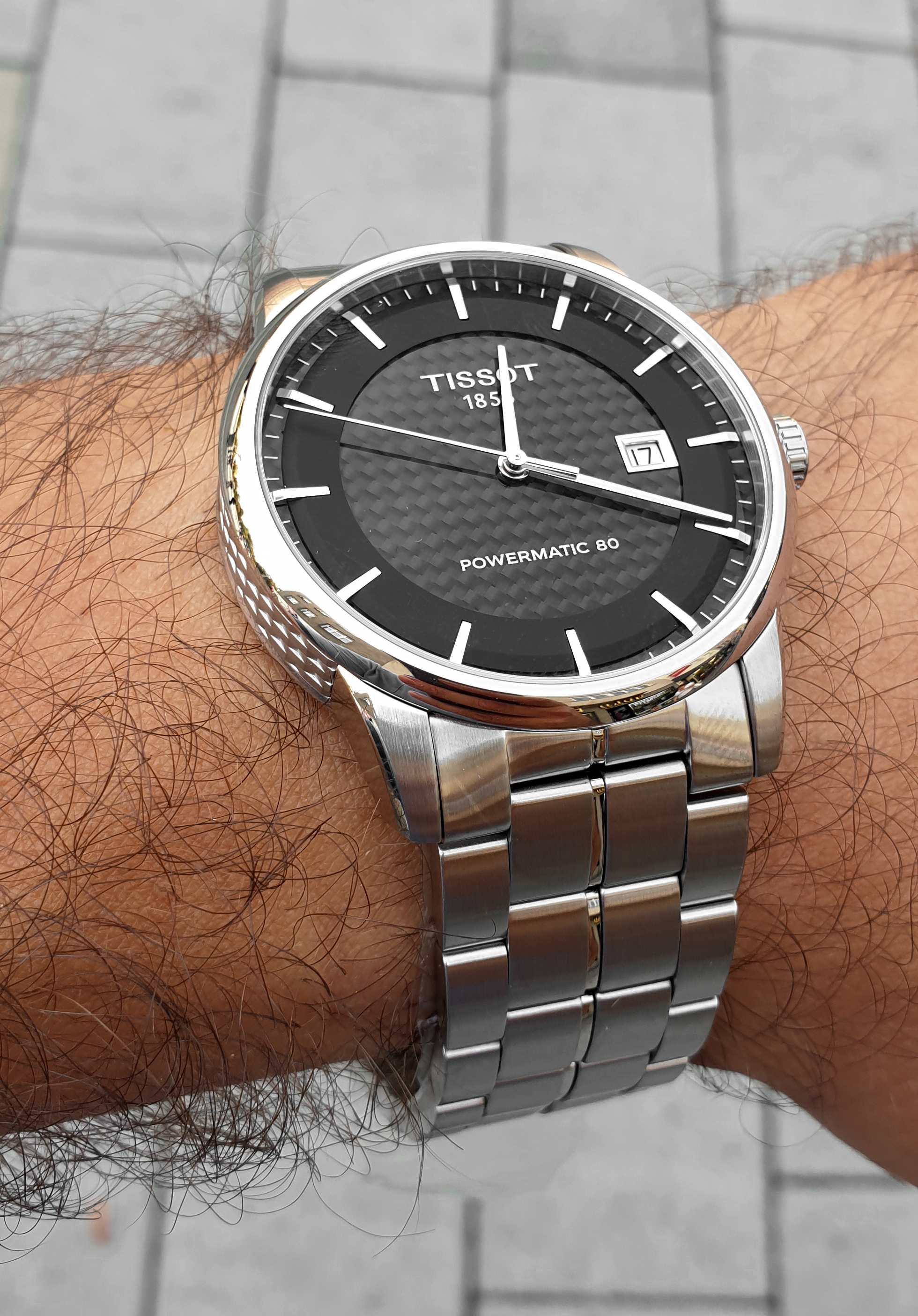 tissot_luxury_t0864071120102