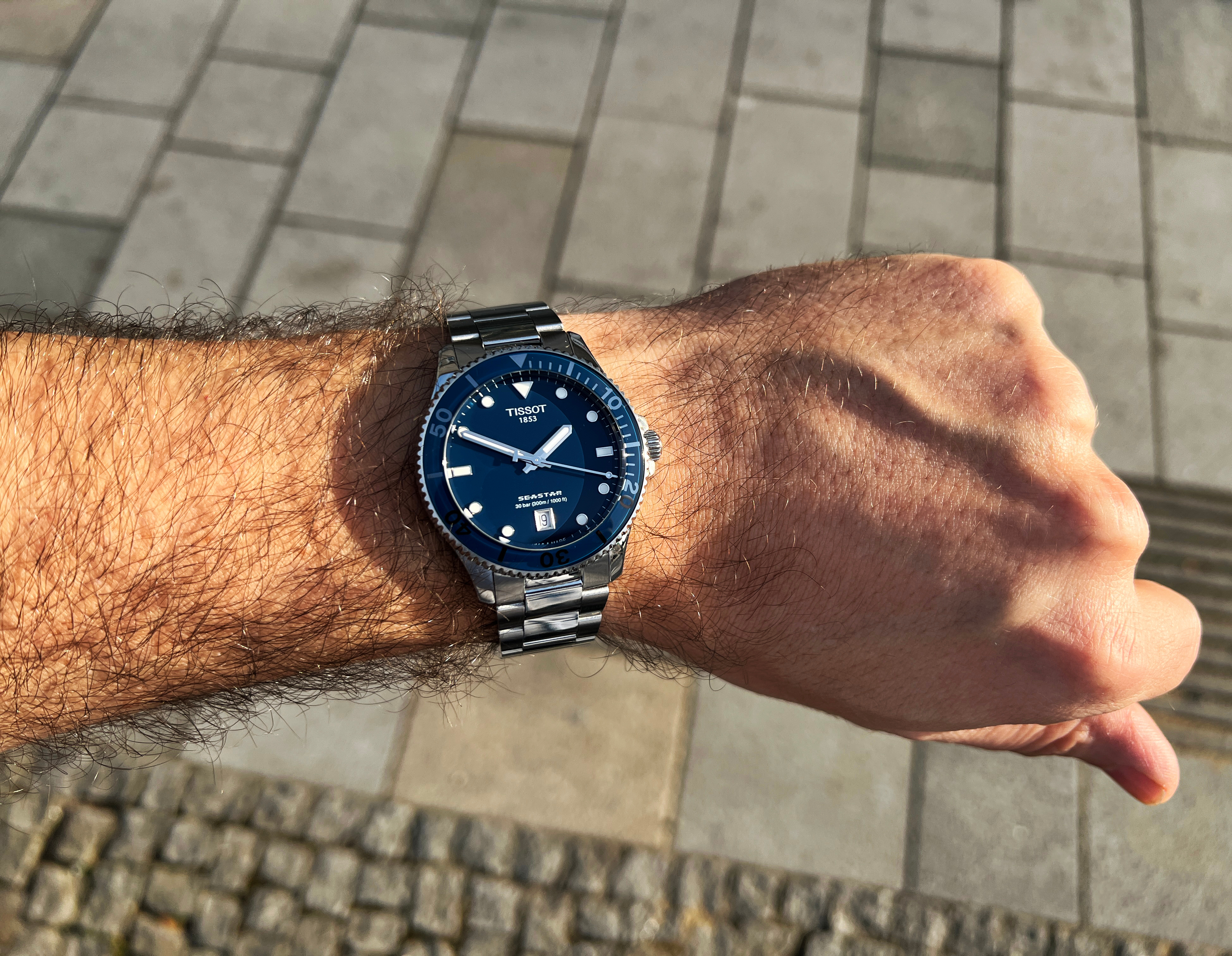 tissot_seastar_1000_t1204101104100