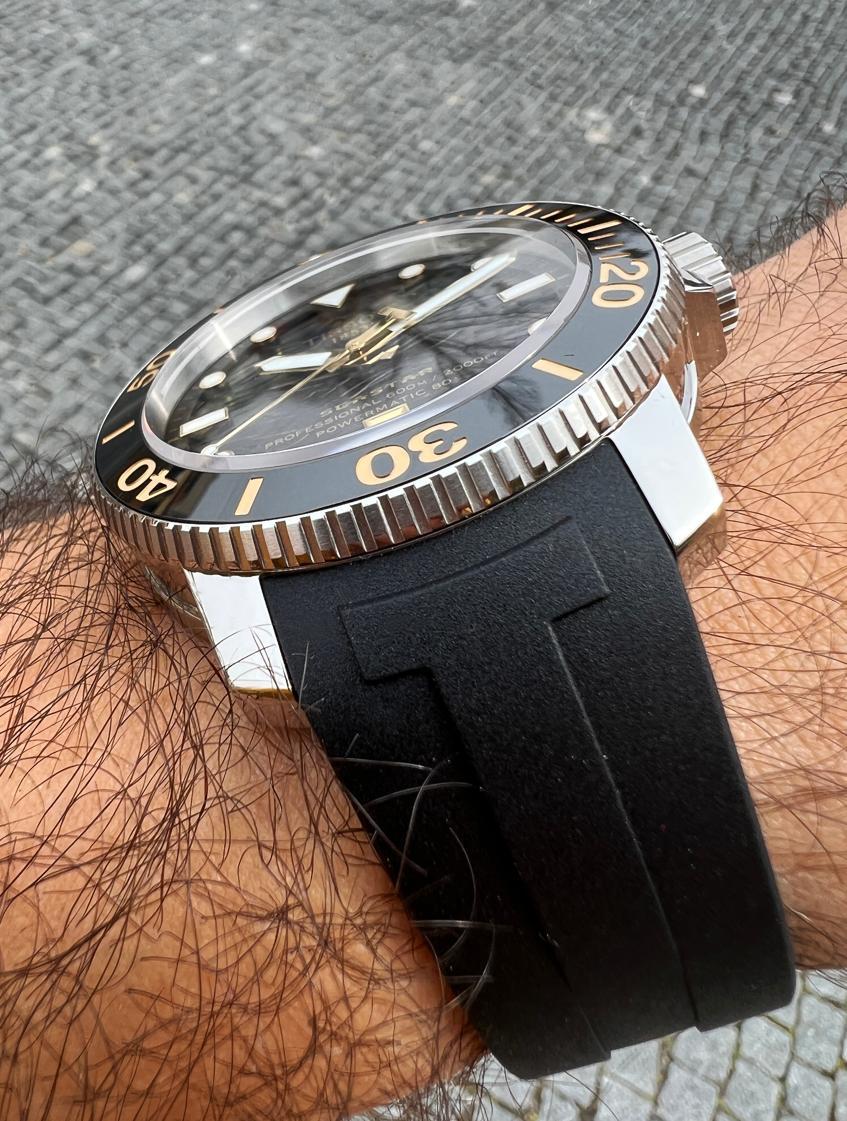 tissot_seastar_2000_professional_auto_t1206071744101