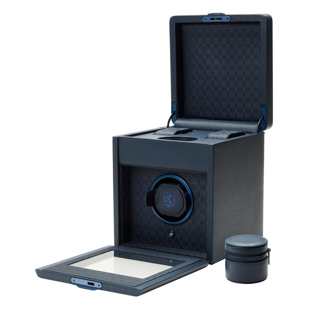 Wolf_Earth_Single_modrá_kůže_190317_watchwinder_Bluetooth_natahovac_Zlin_Stuchlik_3