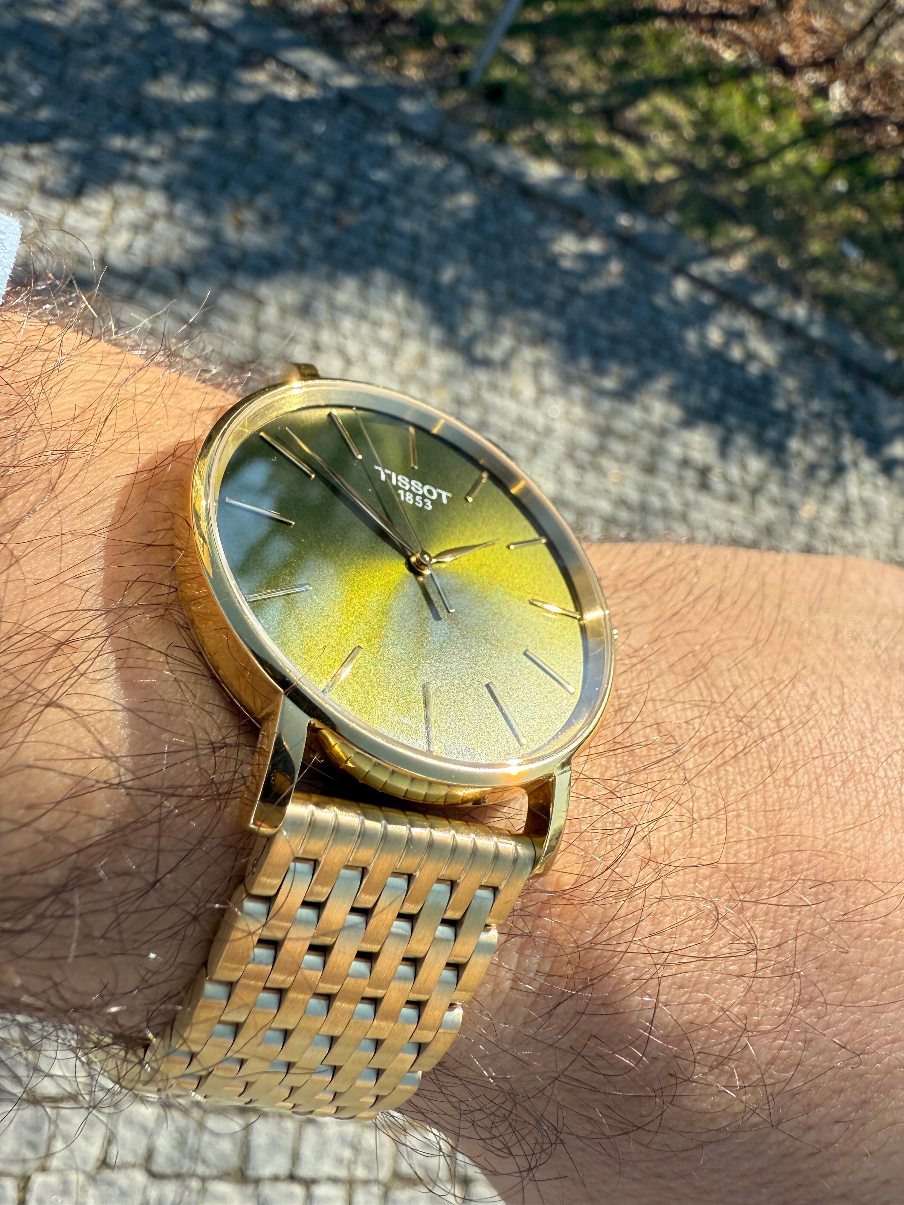 zelene TISSOT EVERYTIME T143.410.33.091.00