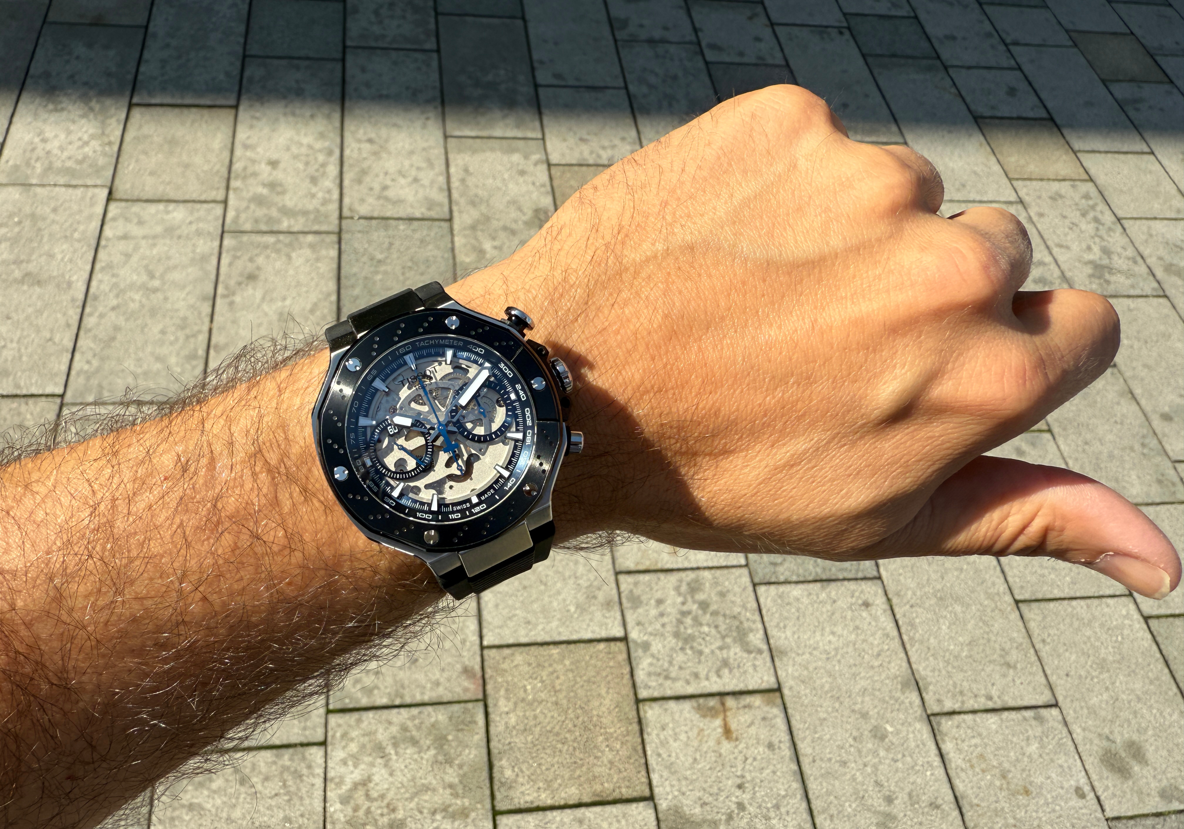 sportovni hodinky Tissot T-Race MotoGP T141.462.27.041.00 Auto. Chrono. Limited Edition