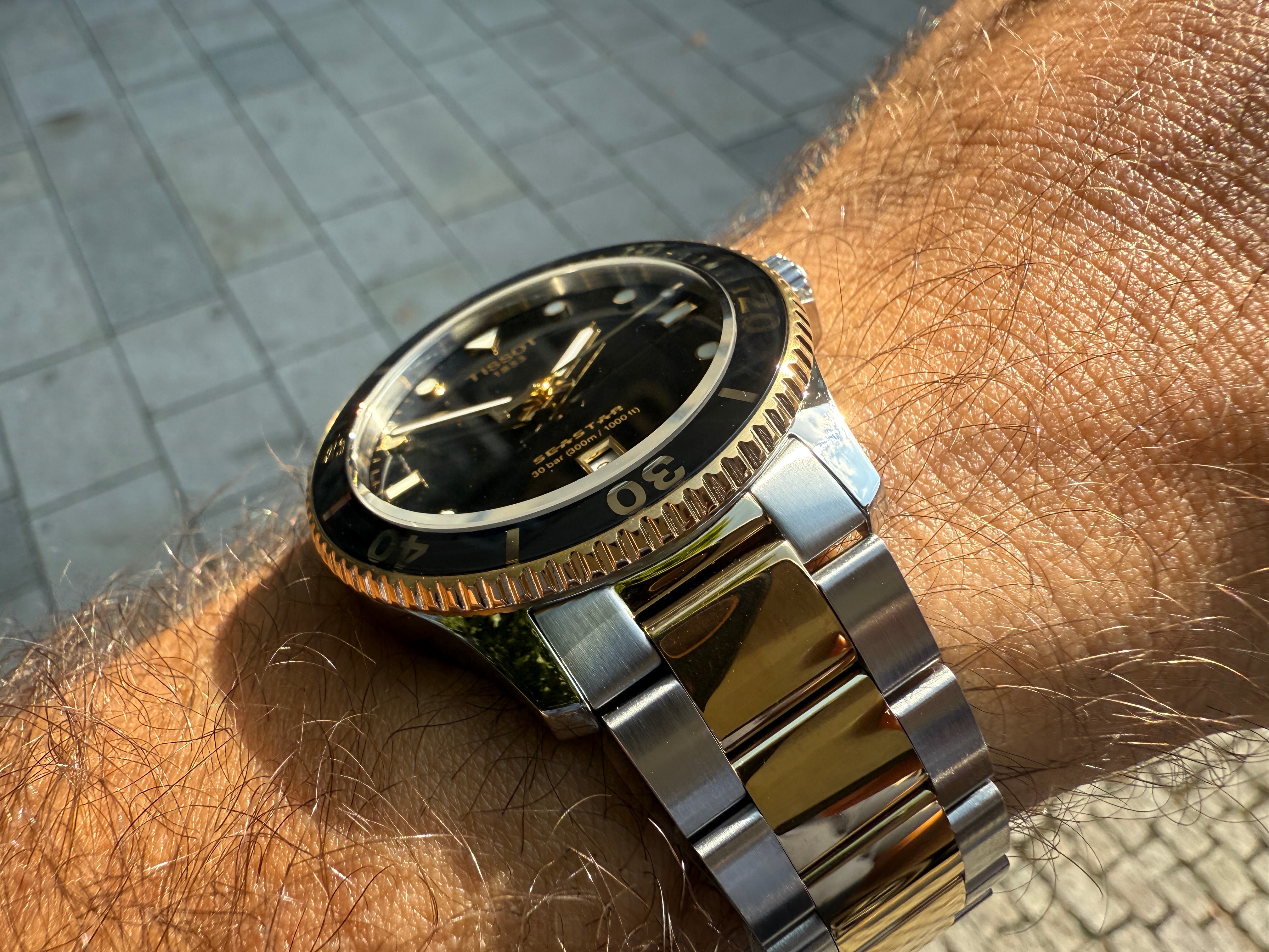 Tissot Seastar 1000 T120.410.22.051.00