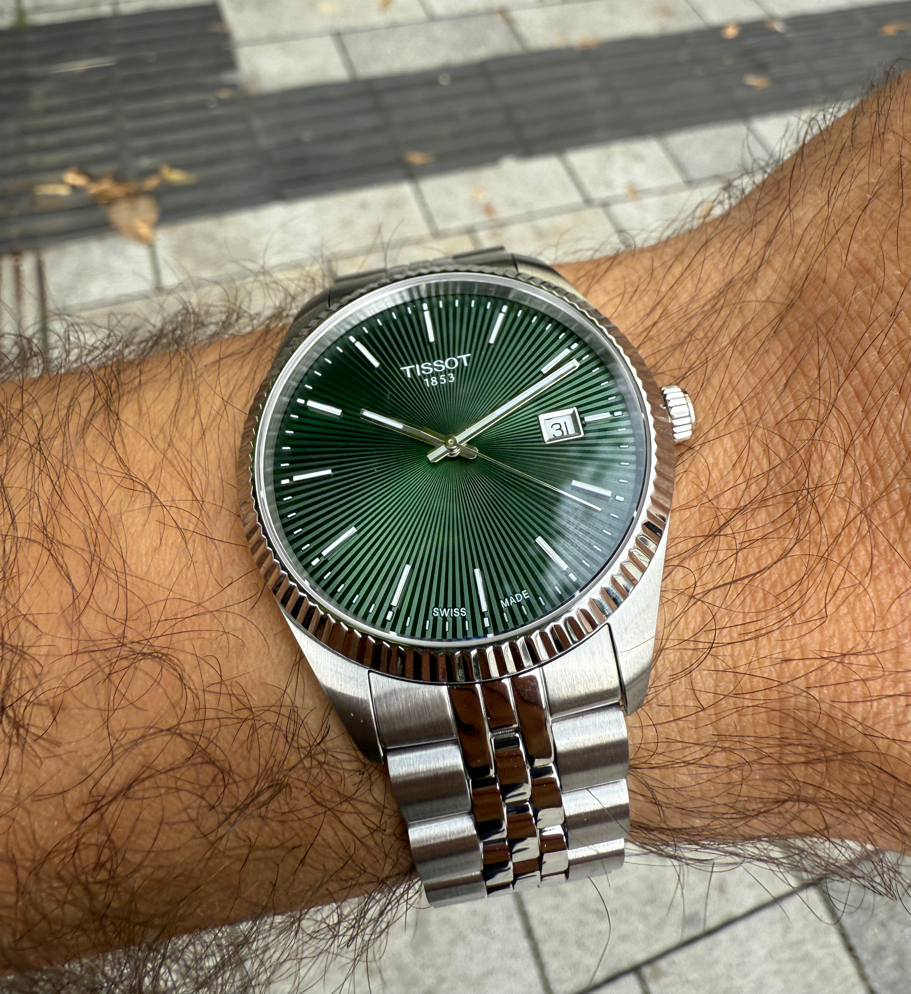 hodinky Tissot Ballade T156.410.11.091.00 40 mm