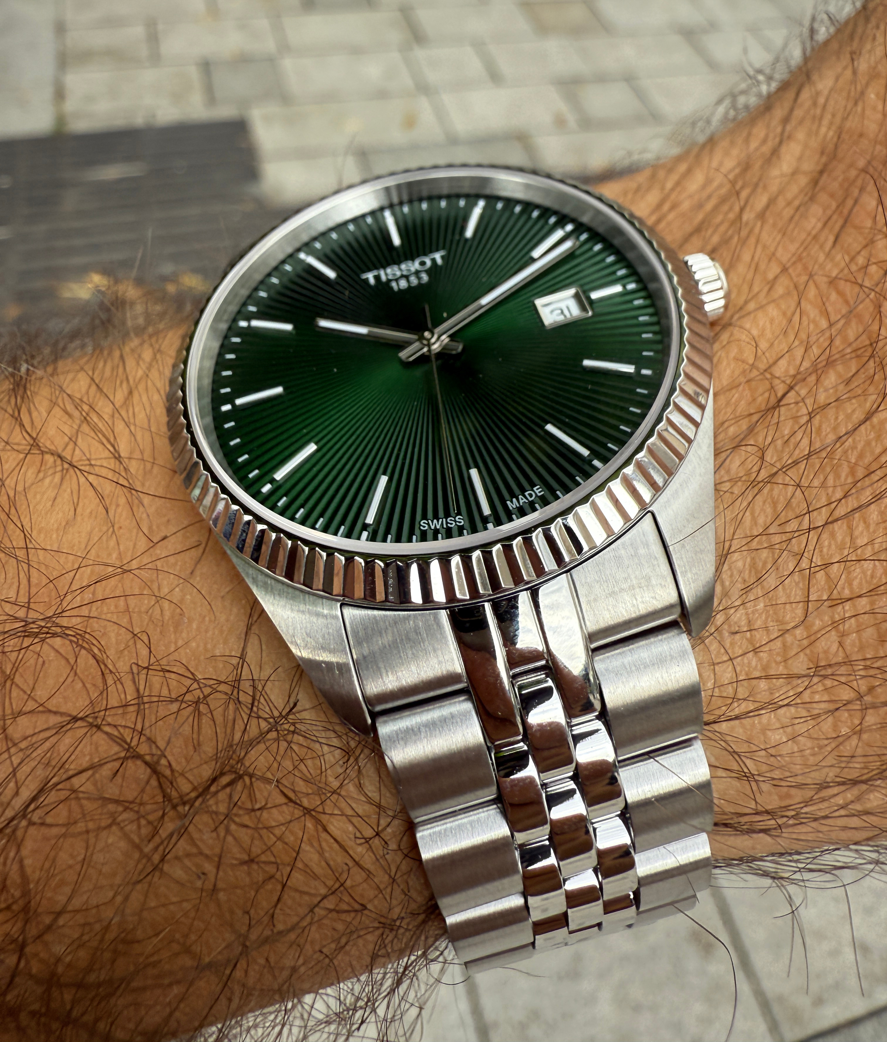 hodinky Tissot Ballade T156.410.11.091.00