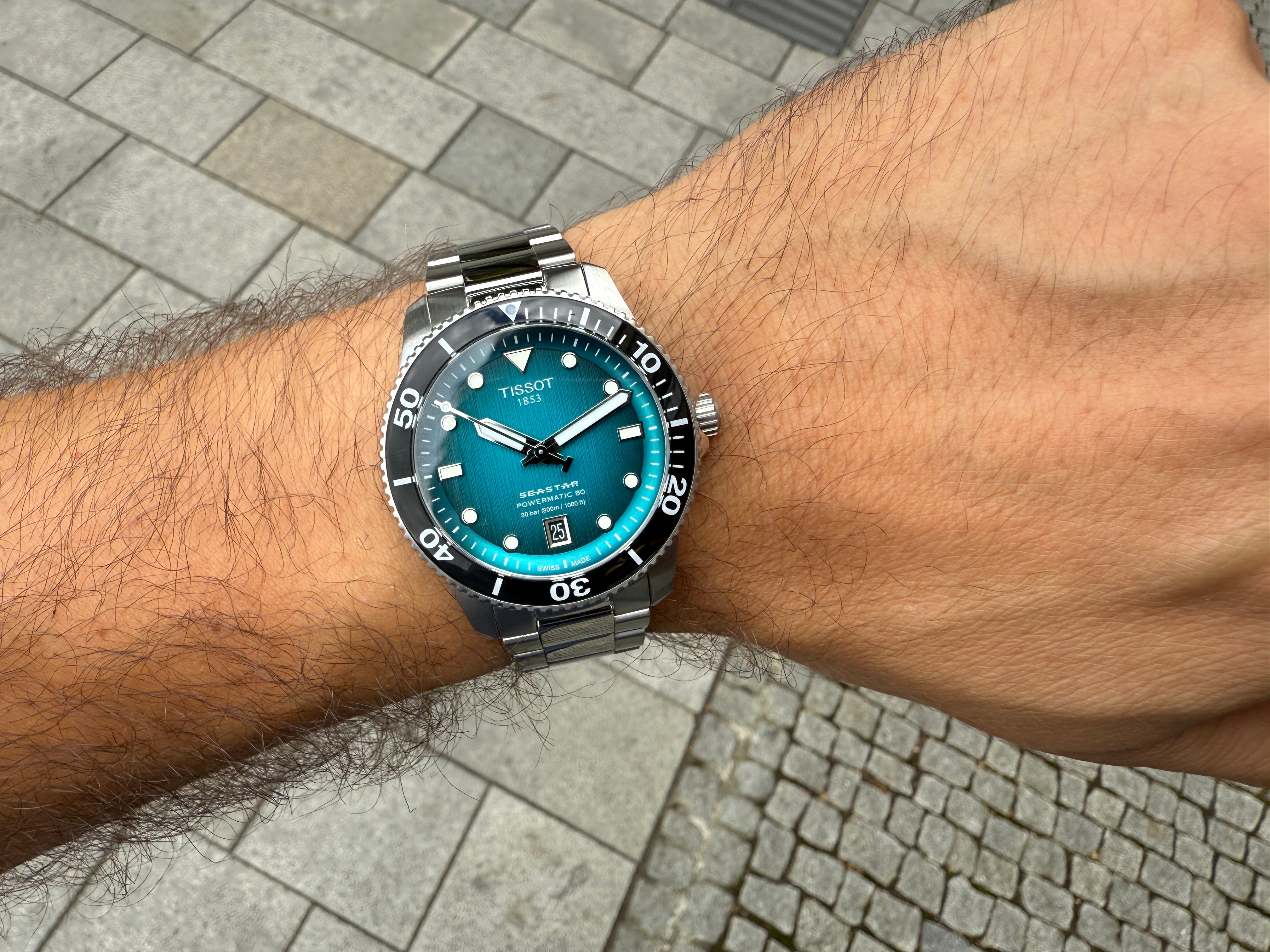 hodinky TISSOT SEASTAR 1000 Auto T120.807.11.091.00 40mm