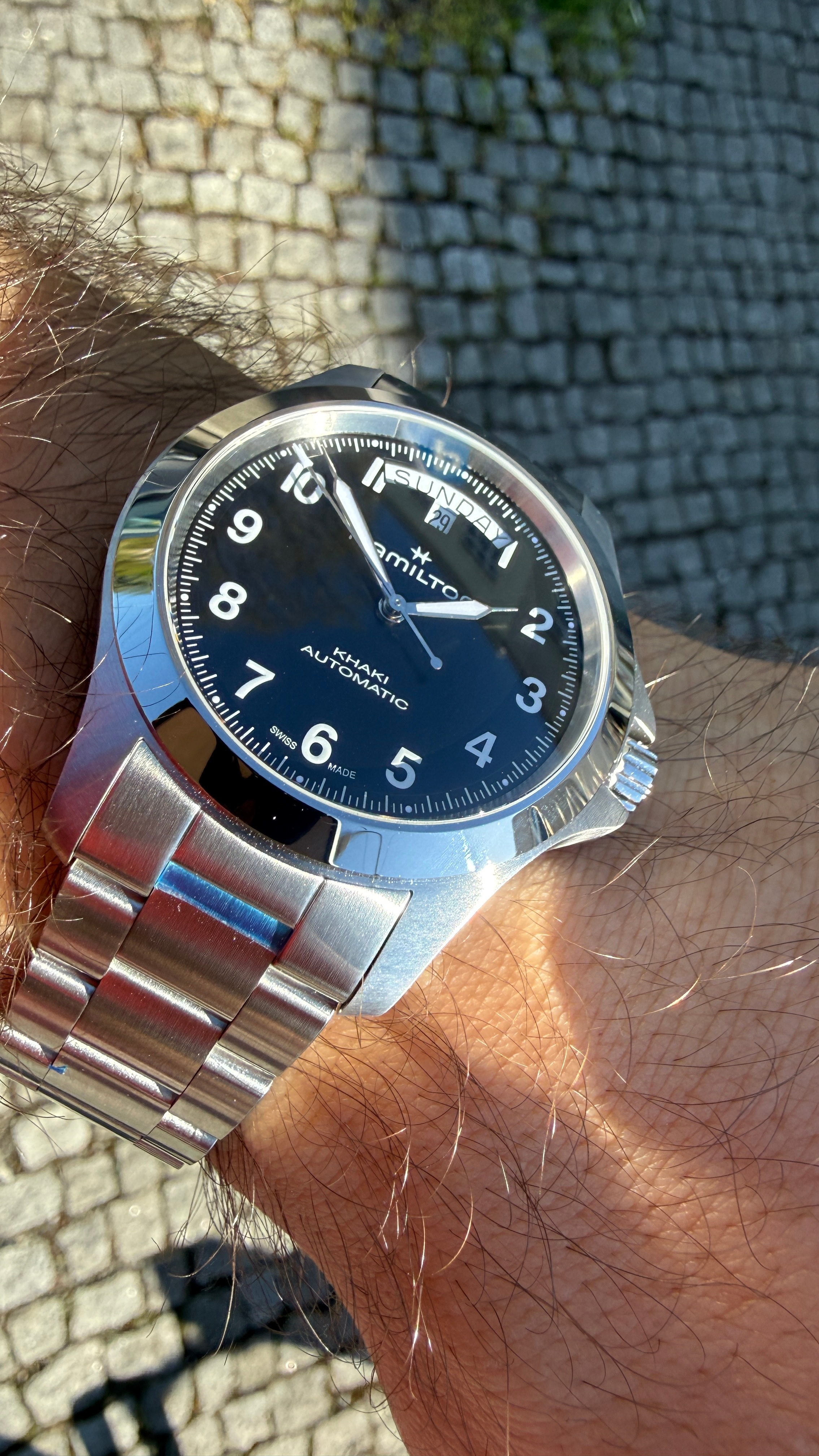 HAMILTON Khaki Field King Day-Date 40mm H64475131 gold eligius
